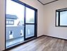 その他：バルコニーに面した洋室