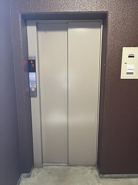 エレベーター
