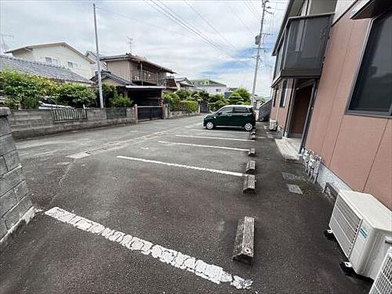 駐車場1