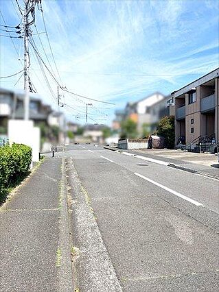 現地前道路
