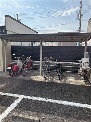 駐輪場