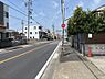 その他：南側周辺道路（東側から撮影）