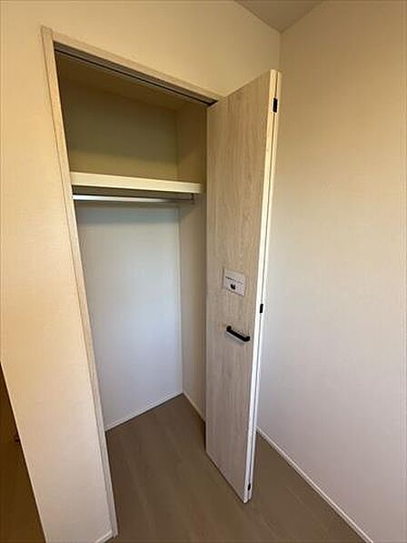 4.5帖洋室クローゼット