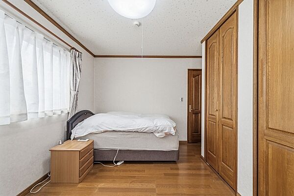 洋室を拡大表示