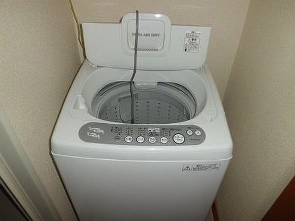 画像15:洗濯機。