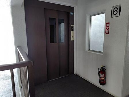 エレベーター完備！重い荷物もスムーズに、移動が快適！