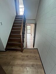 黒石第三住宅 スキップフロア型のテラスハウス