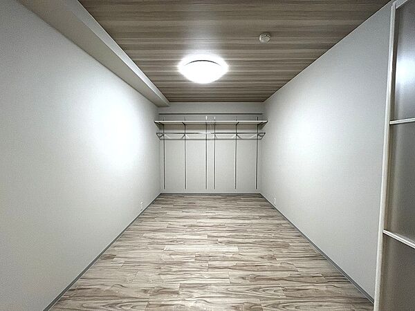 洋室を拡大表示