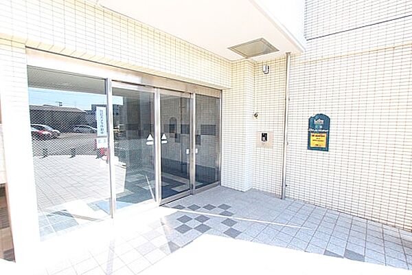 エントランスを拡大表示