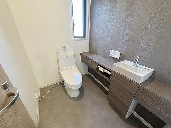 トイレを拡大表示