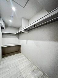 【ＷＩＣ】枕棚、ハンガーパイプがあり、用途によって使い分けることが可能。