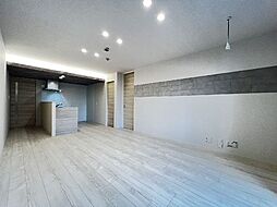 クオリスタ　エムズ