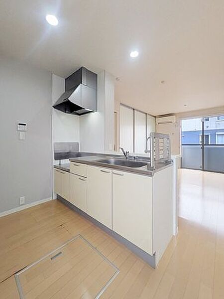 apartment 茨城県常総市内守谷町きぬの里３丁目7-7
地図を見る