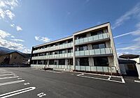 山梨県韮崎市若宮3丁目7-12：物件画像／シャーメゾンショップ　有限会社エステートほさか