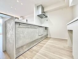 【キッチン】グリル・食洗機付きの3口ガスコンロ、システムキッチンです！