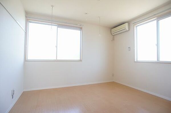 apartment 群馬県北群馬郡吉岡町大字漆原1518-1
漆原の賃貸情報を見る
物件地図