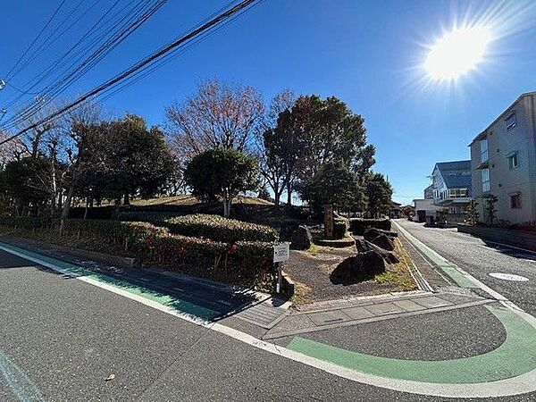 apartment 埼玉県吉川市木売３丁目3-5
地図を見る