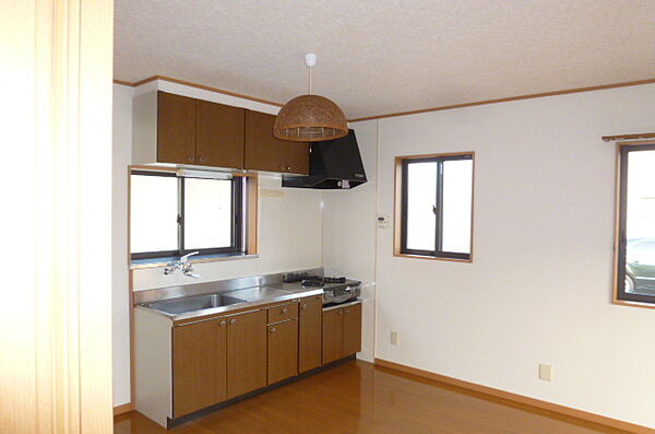 detached 群馬県伊勢崎市市場町２丁目894-1

地図を見る