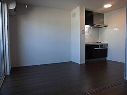 サファイア 102 1階1LDKのリビング/ダイニング