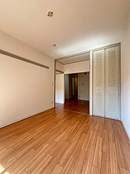 石渡第7ビル 0102 1階2LDKのリビング/ダイニング