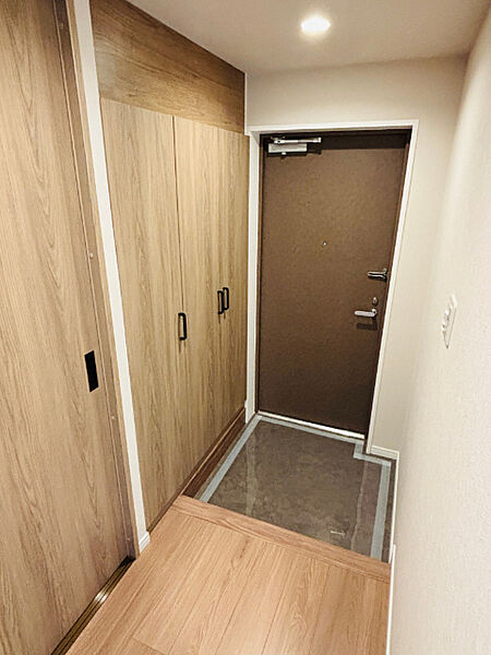 玄関を拡大表示