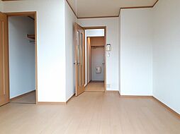 シドレ・アーブル 102 1階1Kのリビング/ダイニング