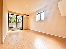 キャトルメゾン 1階1LDKのリビング/ダイニング