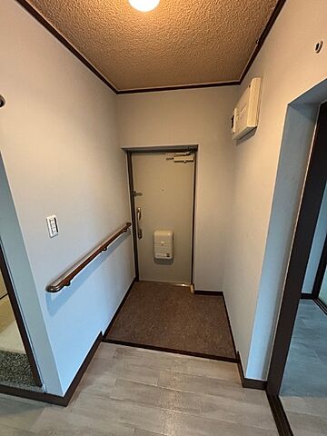 玄関 夏見台団地23号棟 5階/-