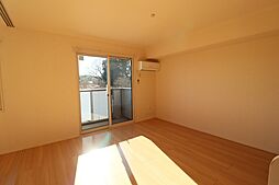 クレストヴィラII 201