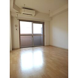 フラワーズドリーム 0302 3階1Kのリビング/ダイニング