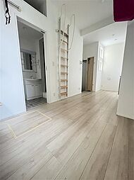 キャッツベル六実 0102 1階ワンルームのリビング/ダイニング