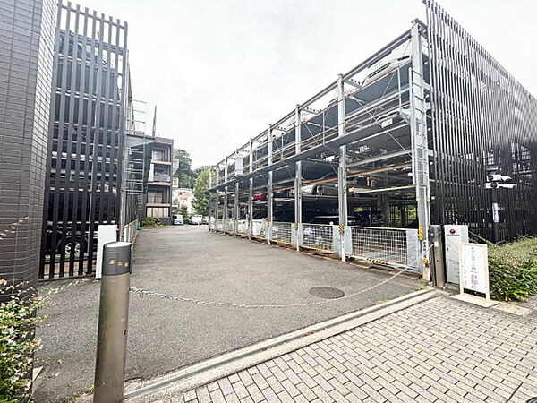 駐車場を拡大表示