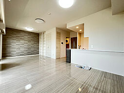 レーヴグランディてだこ浦西タワー 402 4階2LDKのリビング/ダイニング