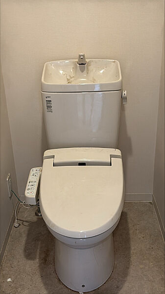 トイレを拡大表示