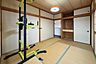 室内：2F　和室6帖　収納あり