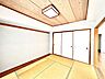 玄関：和室6帖
