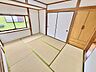 和室：2階和室6帖
