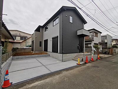 外観：【外観】閑静な住宅街に佇む新築分譲住宅