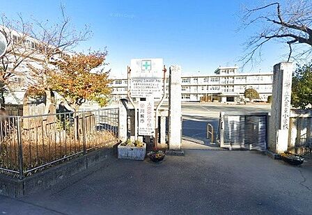 川越市立大東東小学校 徒歩23分。 1820m