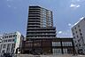 外観：15階建てマンション