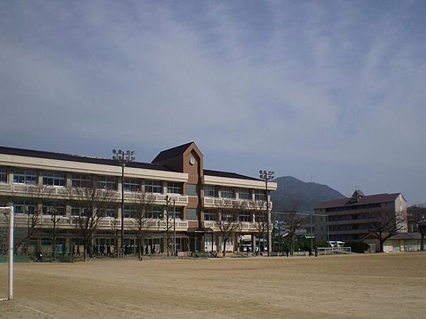 画像22:川内中学校 79m