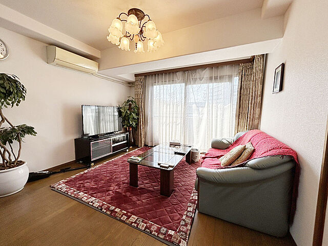 リビング/ダイニング 松戸市六高台6丁目7