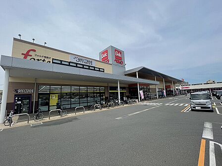 住所:〒270-1164 千葉県我孫子市つくし野4-1-2電話番号:04-7165-2000 営業時間:9:00~0:00 駐車場:200台(無料)マツモトキヨシやダイソーなどのテナントも併設