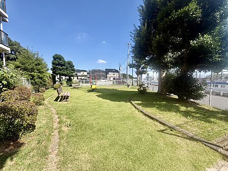 敷地内公園《2026年8月撮影》