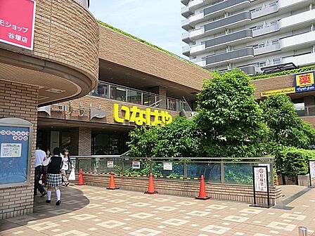 営業時間:10:00~23:00/駐車場:なし。