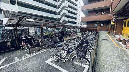 【駐輪場】/2026年8月撮影