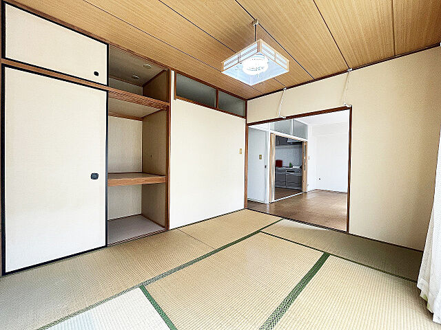 和室 ファインはざま 1階/-