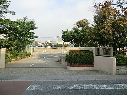 【小栗原小学校】保護者の学校教育への関心が高く、伝統的にPTA活動も活発です。