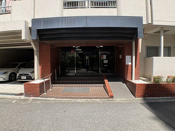エントランスを拡大表示