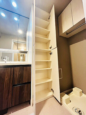 収納 ルネ市川国府台 3階/-